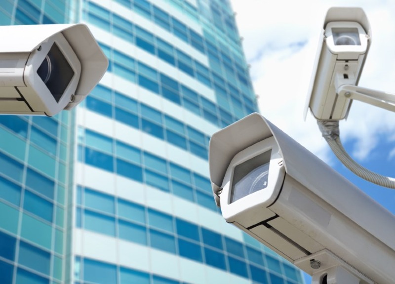 CCTV & LIVE MONITORING